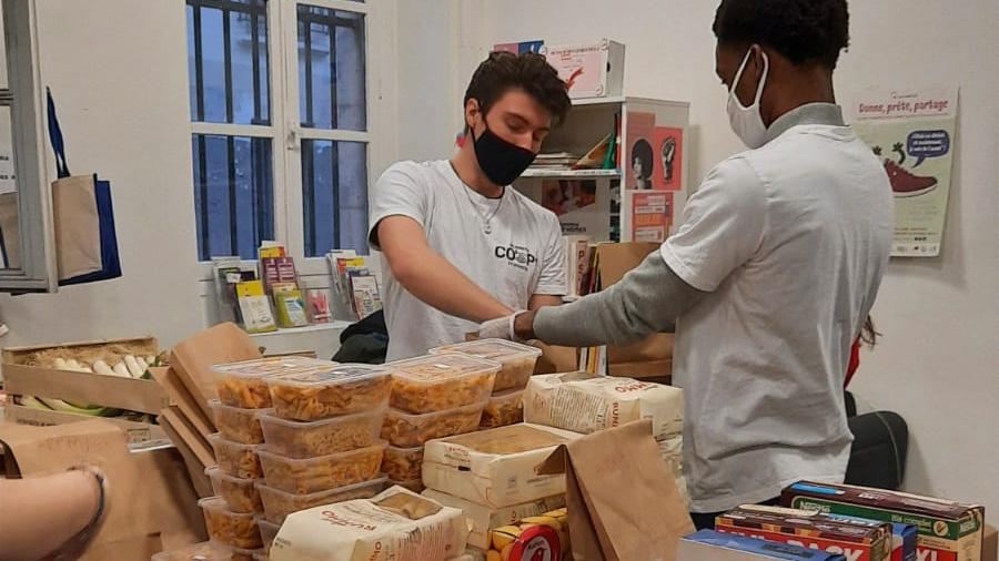 Distribution Cop'1
